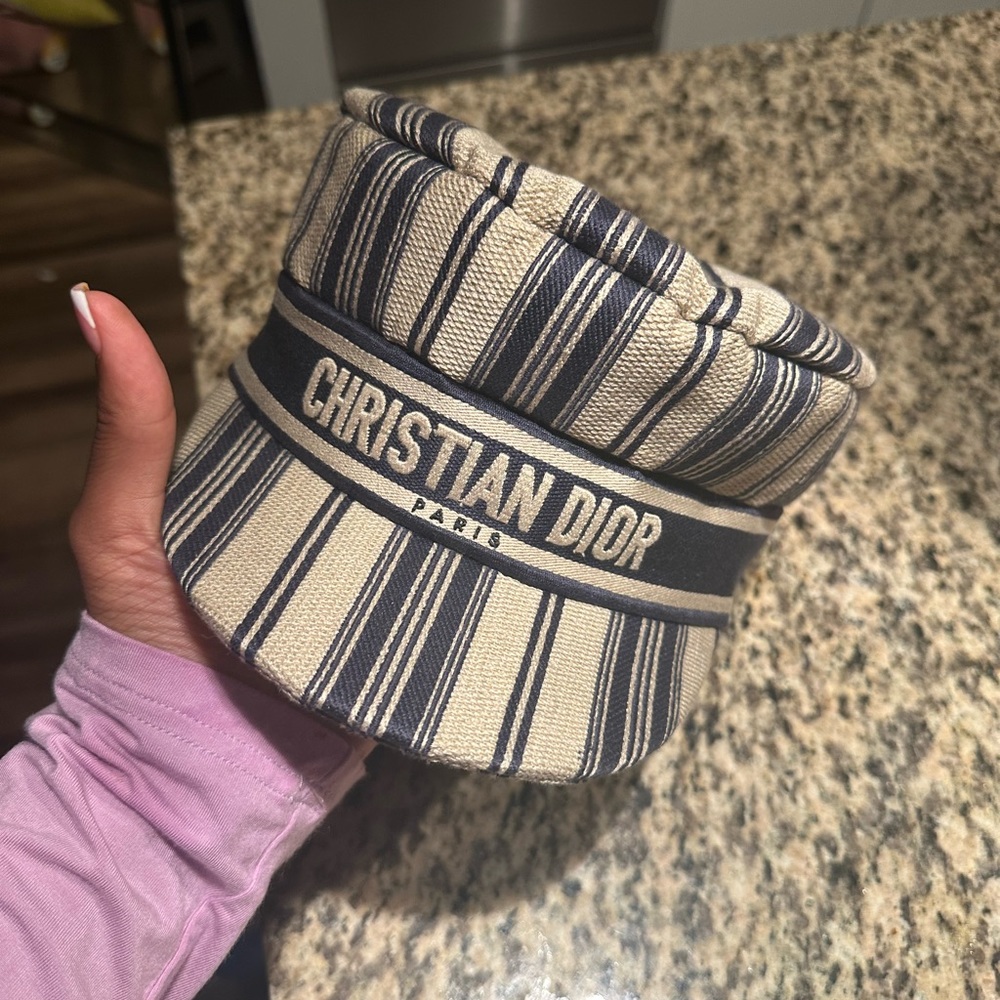 Christian Dior Book tote oblique cap